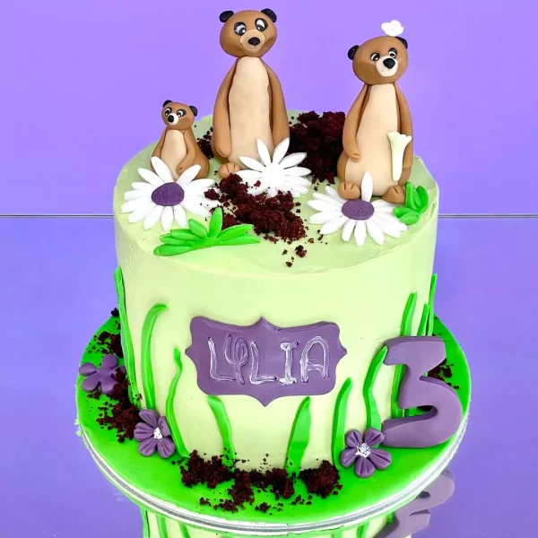Gâteau drôle avec des suricates animés pour anniversaire, idéal pour enfants et adultes à Genève et Lausanne